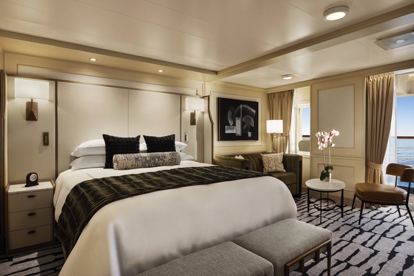 Oceania Cruises Oceania Marina Penthouse Suite 2.jpg